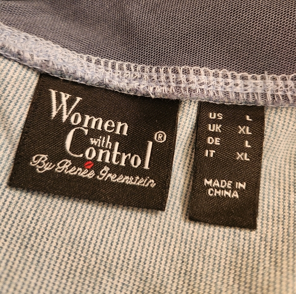 NWT Denim Blue Cropped Jeans size L - Picture 5 of 5